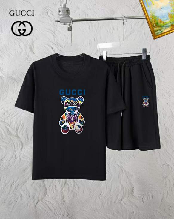 Picture of Gucci Shirt Pant Suits _SKUGucciM-3XL25tr1321760